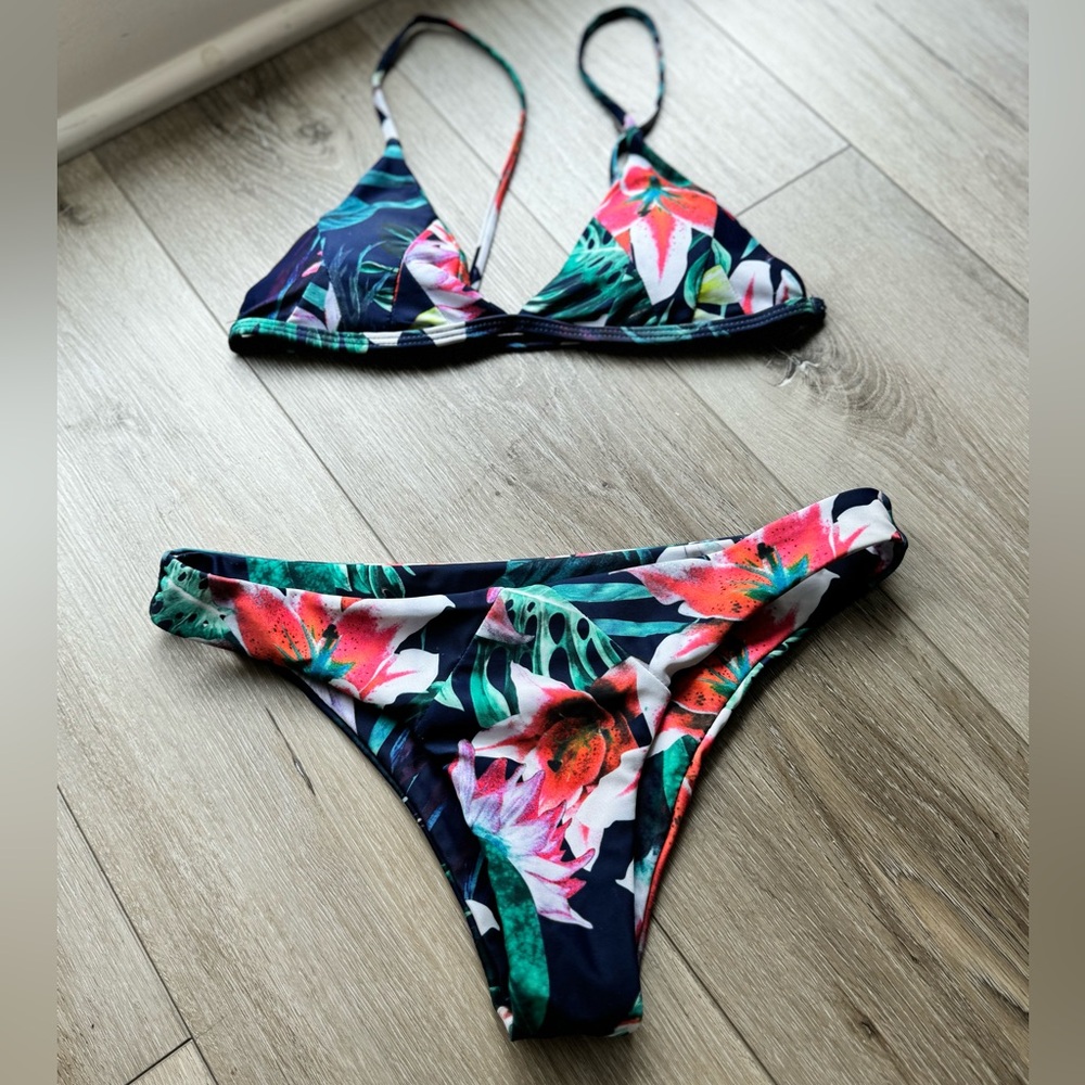 Perfect condition swimsuit set